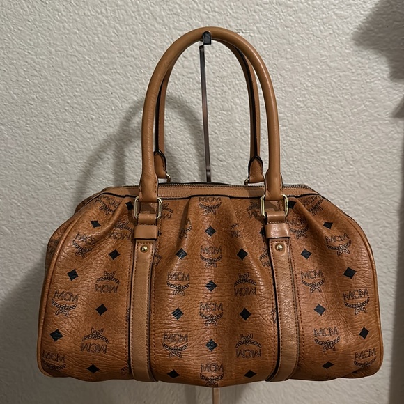Authentic MCM boston hand bag - Picture 2 of 14